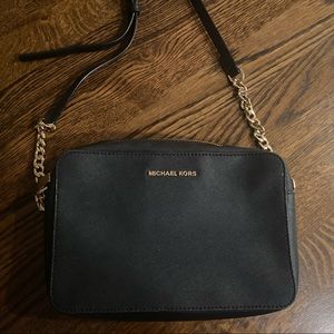 Michael Kors Jet Set Crossbody